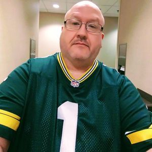 Meet your Posher, Denny